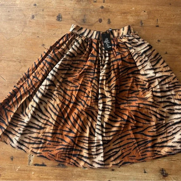 HELL BUNNY XS Tiger Print Pocket Circle Skirt NWT - Picture 1 of 14